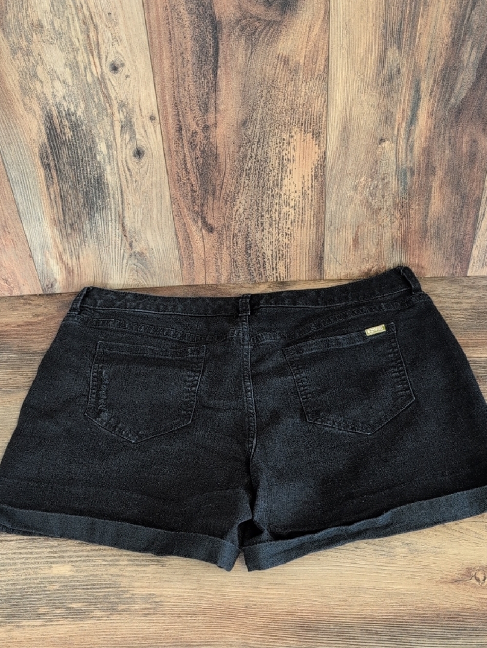 Jennifer Lopez Distressed Denim Cuffed Boyfriend Short Shorts 14 R290